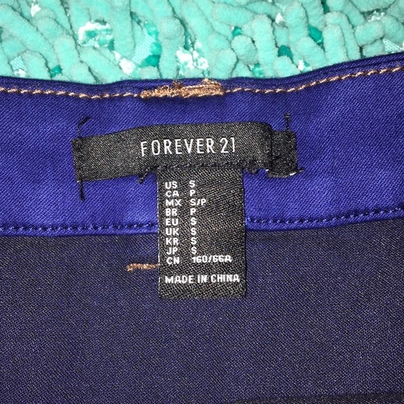 Forever 21 skirt - Picture 2 of 3